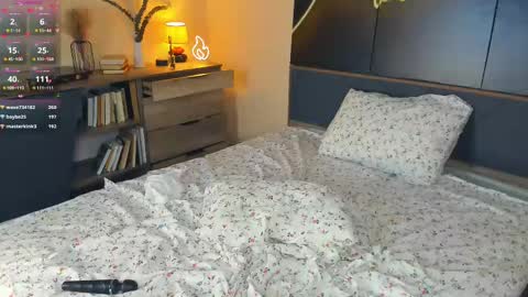 Snapshot of baby_is_ready chatting on February 14, 2025, 12:14 pm Emily online show from February 14, 2025, 12:14 pm