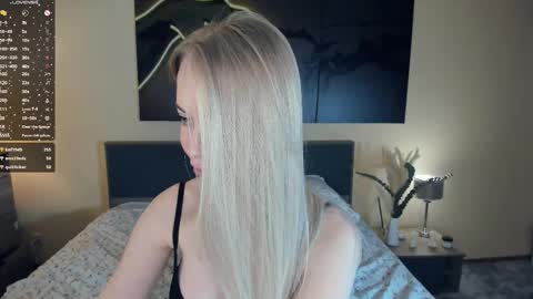 Snapshot of baby_is_ready chatting on March 10, 2025, 9:10 am Emily online show from March 10, 2025, 9:10 am