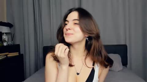 Snapshot of baby_is_ready chatting on October 16, 2025, 7:09 am Emily online show from October 16, 2025, 7:09 am