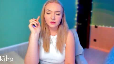 Heyy Im Kikuuu  Im so energetic  Catch my vibe online show from November 13, 2025, 11:14 pm