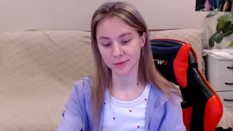 baby_kitte online show from January 27, 2025, 6:30 am