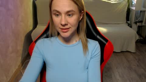 baby_kitte online show from April 8, 2026, 4:23 am