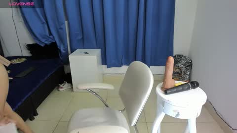 Snapshot of babychanell2 chatting on November 11, 2025, 2:33 am Baby Chanell online show from November 11, 2025, 2:33 am