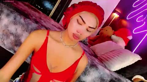babycharol01 online show from May 31, 2026, 5:59 am