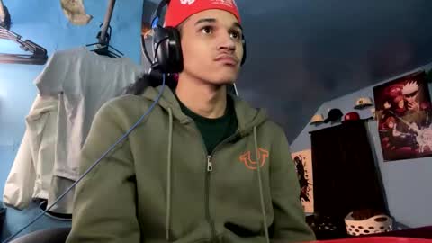 Snapshot of babyd0103 chatting on December 7, 2024, 5:15 am babyD online show from December 7, 2024, 5:15 am