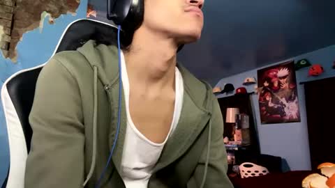 Snapshot of babyd0103 chatting on December 19, 2024, 8:23 am babyD online show from December 19, 2024, 8:23 am