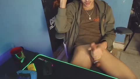 Snapshot of babyd0103 chatting on March 3, 2026, 6:25 pm babyD online show from March 3, 2026, 6:25 pm