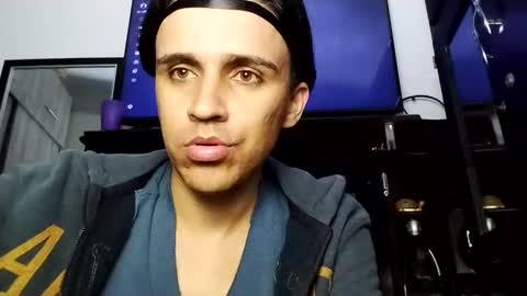 Dani  online show from October 19, 2025, 6:47 am