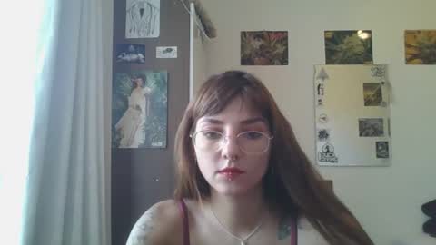 Snapshot of babydemon6 chatting on January 15, 2025, 6:40 pm babydemon6 online show from January 15, 2025, 6:40 pm