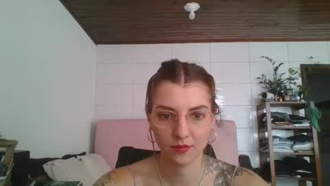 Snapshot of babydemon6 chatting on October 4, 2025, 2:48 pm babydemon6 online show from October 4, 2025, 2:48 pm