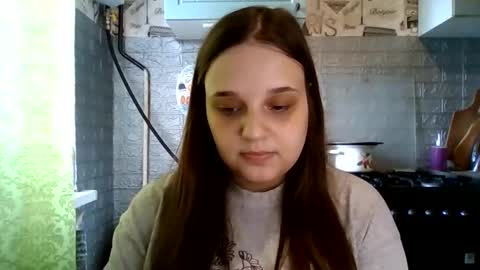 Snapshot of babyemma_emmochka chatting on June 8, 2026, 6:36 am babyemma_emmochka online show from June 8, 2026, 6:36 am