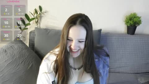 Snapshot of babyhotgirlq chatting on April 7, 2026, 6:52 pm Babyhotgirlq online show from April 7, 2026, 6:52 pm