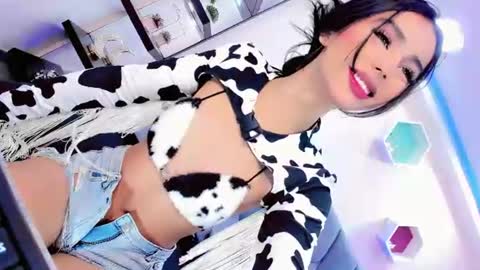 babyjessiehot online show from July 27, 2026, 12:23 pm