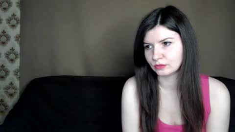 babykaten online show from October 14, 2025, 1:06 am