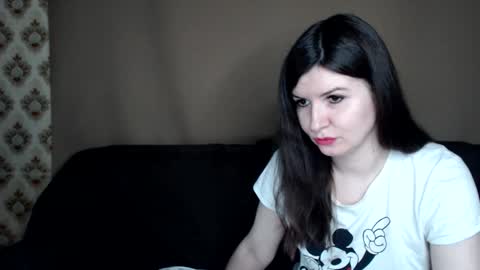 babykaten online show from November 17, 2025, 7:25 am