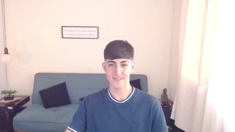 babymaik online show from March 6, 2025, 2:29 pm