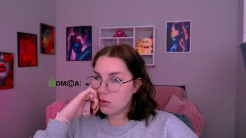 Mia online show from April 7, 2026, 7:09 am