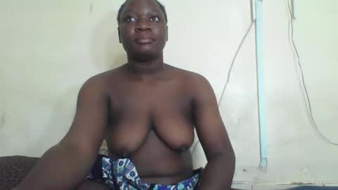Snapshot of babymolly2 chatting on April 25, 2026, 11:13 am Rossy Kwekwe online show from April 25, 2026, 11:13 am