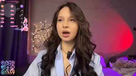 BabyMooon online show from July 28, 2026, 7:39 pm