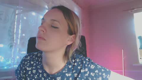 Snapshot of babymuro4ka chatting on March 9, 2025, 5:44 am Sonya online show from March 9, 2025, 5:44 am