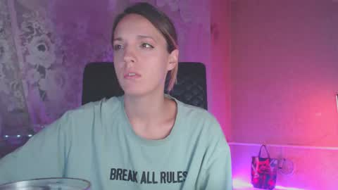 Snapshot of babymuro4ka chatting on September 8, 2025, 11:15 pm Sonya online show from September 8, 2025, 11:15 pm