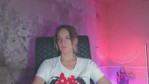 Snapshot of babymuro4ka chatting on October 13, 2025, 6:41 pm Sonya online show from October 13, 2025, 6:41 pm