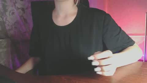 Snapshot of babymuro4ka chatting on October 17, 2025, 4:53 pm Sonya online show from October 17, 2025, 4:53 pm