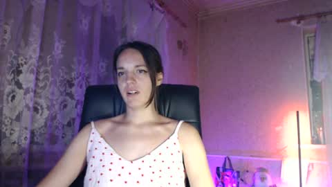 Sonya online show from July 4, 2026, 9:32 pm