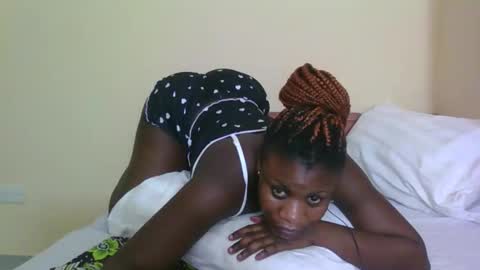 Snapshot of babyrozillah chatting on April 25, 2026, 8:06 pm PRISCILLAH online show from April 25, 2026, 8:06 pm