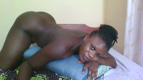 Snapshot of babyrozillah chatting on May 20, 2026, 10:16 pm PRISCILLAH online show from May 20, 2026, 10:16 pm