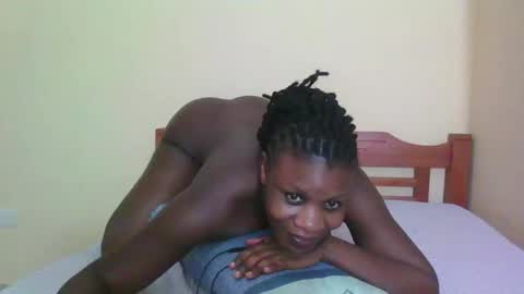 Snapshot of babyrozillah chatting on May 30, 2026, 7:33 pm PRISCILLAH online show from May 30, 2026, 7:33 pm