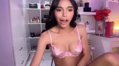 babysabrinaxx online show from February 17, 2026, 9:32 pm