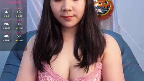 Snapshot of babyunicorn998 chatting on November 1, 2025, 7:32 am Baby Unicorn online show from November 1, 2025, 7:32 am