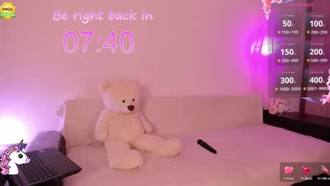 Snapshot of babyuniporn chatting on December 1, 2025, 4:34 pm Eva online show from December 1, 2025, 4:34 pm