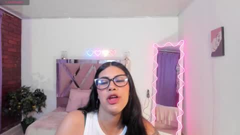  VENU  online show from March 18, 2026, 3:31 am