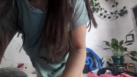  Gisselle  online show from December 22, 2025, 2:47 pm