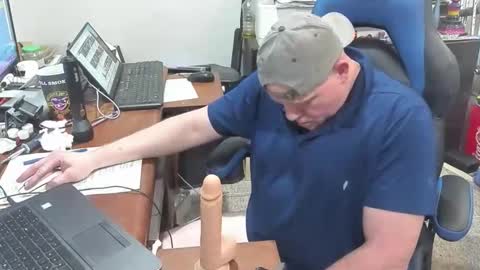 Snapshot of bad_boy4u2abuse chatting on March 2, 2026, 5:53 pm bad_boy4u2abuse online show from March 2, 2026, 5:53 pm