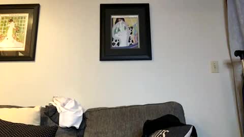 Snapshot of badbi1000 chatting on November 4, 2025, 12:10 am badbi1000 online show from November 4, 2025, 12:10 am