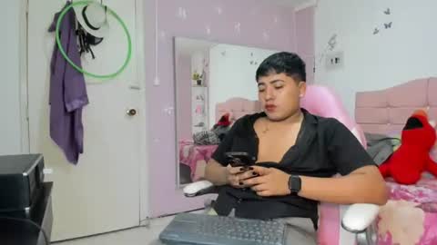 JUAN online show from May 11, 2026, 2:50 am