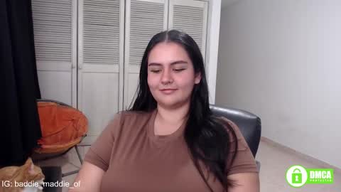 Snapshot of baddie_maddie_ chatting on October 7, 2025, 3:36 am want custom text me through my snap 3 online show from October 7, 2025, 3:36 am