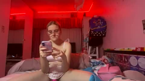 Snapshot of baddieprettypussy chatting on June 2, 2026, 3:47 pm baddieprettypussy online show from June 2, 2026, 3:47 pm