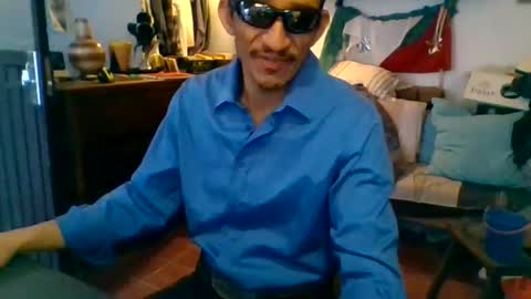 Mexican livin Off the Wall online show from February 27, 2025, 4:10 pm