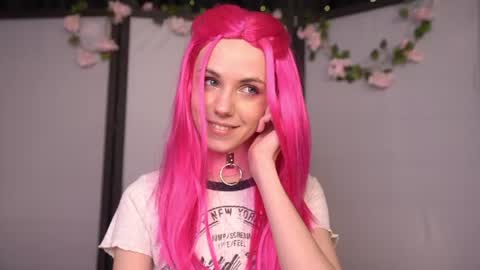 Molly  links in bio online show from July 28, 2026, 8:52 pm