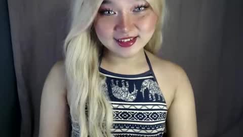 Snapshot of bahoglaway69 chatting on October 19, 2025, 10:32 pm april online show from October 19, 2025, 10:32 pm