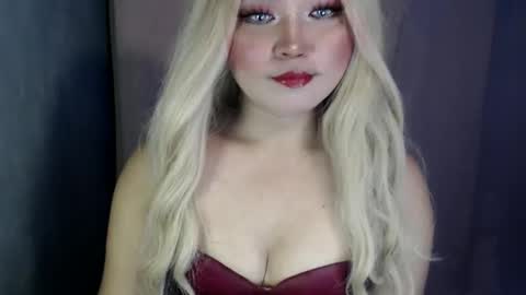 Snapshot of bahoglaway69 chatting on March 8, 2026, 5:28 pm april online show from March 8, 2026, 5:28 pm