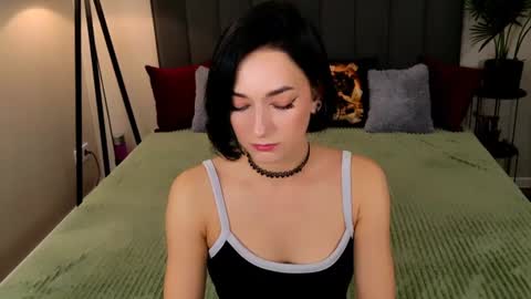 Bailyn online show from July 28, 2026, 1:21 pm