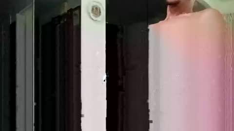 ballshanginglowaf online show from September 21, 2025, 11:06 pm