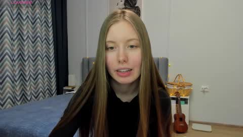 Kira online show from March 2, 2025, 11:09 pm