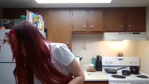 Snapshot of bambibae79 chatting on April 27, 2026, 8:18 pm bambibae79 online show from April 27, 2026, 8:18 pm