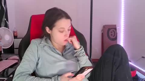 bambiboo8113 online show from February 24, 2025, 4:05 am